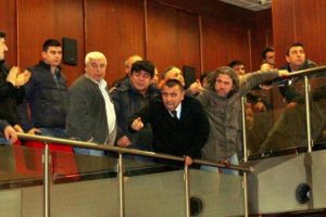 Pazar tezgahı devir &uuml;cretine zam protestosu
