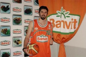 Erkan Veyseloğlu Pınar Karşıyaka'da