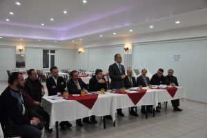 &Ccedil;atısı &ccedil;&ouml;ken pazar yeri yaza kadar tekrar a&ccedil;ılacak