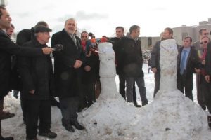 Oktay Vural'dan kardan adamlı şov