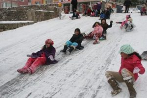 Bu illerdeki okullar yarın da tatil