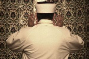 Her hastanede bir imam