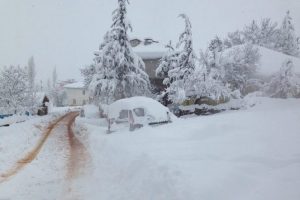 Bu il&ccedil;ede ne elektrik var ne de su!