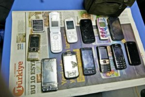 Bursa'da &ccedil;aldığı telefonlarla yakalandı
