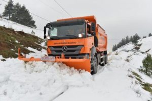 Bursa'da 121 k&ouml;y yolu ulaşıma a&ccedil;ıldı