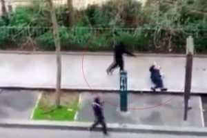 Saldırıya uğrayan polis &ouml;ld&uuml;