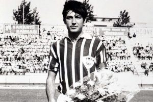 Bursaspor camiası Orhan &Ouml;zselek'i unutmadı