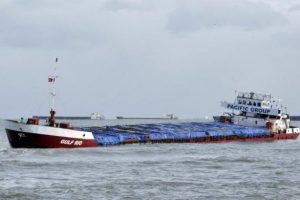 Geminin &ccedil;ekilmesi i&ccedil;in havanın d&uuml;zelmesi bekleniyor