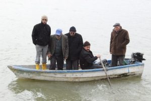 K&ouml;pr&uuml;n&uuml;n &uuml;st&uuml;nden sandalla ulaşım