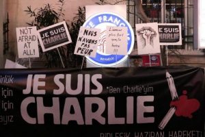 Taksim'de Charlie Hebdo saldırısı protesto edildi