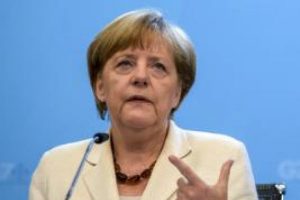 Merkel'den Rusya a&ccedil;ıklaması