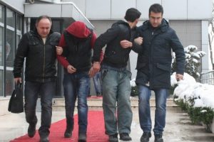Bursa'da metro istasyonunda 15 bin liralık soygun