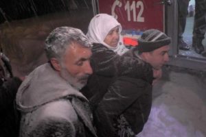 B&ouml;brek hastasına kar ambulansı