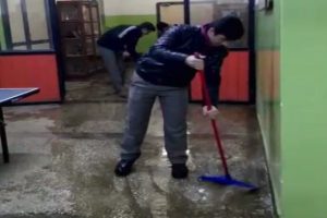 Bursa'da okulu su bastı!