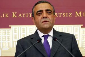 Sezgin Tanrıkulu Meclis'e k&uuml;l&ccedil;e altınları sordu