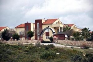 Didim'de villa alan 'tapu mağduru' İngilizlerin hukuk zaferi