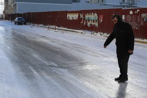 Buzlu zeminlerde y&uuml;r&uuml;rken bunlara dikkat