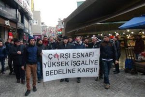Beşiktaş esnafından belediyeye "y&uuml;ksek işgaliye bedeli" tepkisi