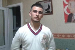 Aşırı dozda uyuşturucudan &ouml;ld&uuml;