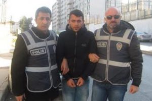 Sen neymişsin be "Komiser Ahmet"