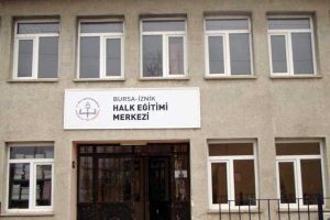 İzniklilere okulda bağlama kursu