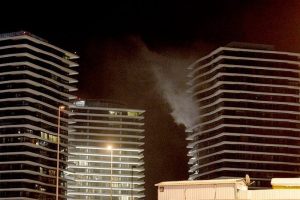 Zorlu Center'da &ccedil;ıkan yangında bir kişi &ouml;ld&uuml;