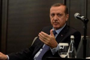 Erdoğan yayın y&ouml;netmenlerini topladı