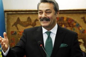 Kadir İnanır'dan adaylık a&ccedil;ıklaması