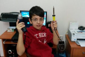 14 yaşında elektronik uzmanı
