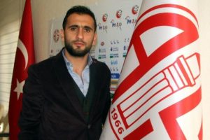 Eski Galatasaraylı Antalyaspor ile anlaştı