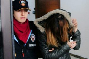 Dizi oyuncusu dolandırıcı &ccedil;ıktı