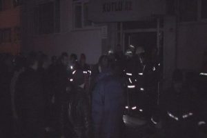 Yangında &ouml;lenler anne-kız &ccedil;ıktı