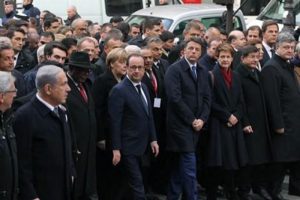 T&uuml;rkiye'nin Paris y&uuml;r&uuml;y&uuml;ş&uuml;ne katılması kınandı