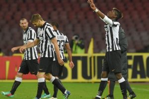 Juventus Napoli'yi ezdi ge&ccedil;ti!