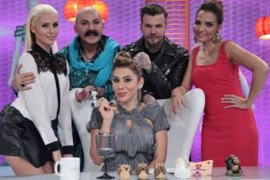 Bu Tarz Benim'in son j&uuml;ri &uuml;yesi: Chloe Loughnan Orta&ccedil;...