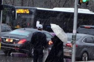 Cumhurbaşkanı Erdoğan, trafiğe takıldı