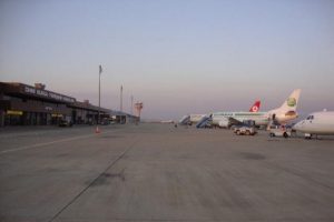 Fırtına engel oldu u&ccedil;aklar Yenişehir'e indi