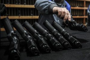 Polise y&uuml;ksek teknolojili yerli silah