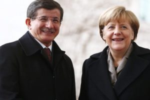 Almanya'da M&uuml;sl&uuml;manların y&uuml;r&uuml;y&uuml;ş&uuml;ne Merkel de katılacak