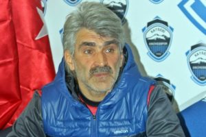 Uğur T&uuml;t&uuml;neker Osmanlıspor'da