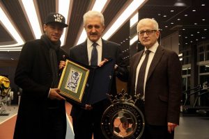 Neymar'a hoşgeldin hediyesi