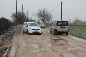 Bursa'da sanayici k&ouml;yl&uuml;lerden yol isyanı
