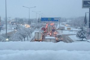 Bursa'da o yollar trafiğe a&ccedil;ıldı