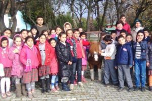 Miniklerden barınağa ziyareti