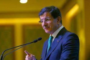 "Kiminle neyi, g&ouml;r&uuml;şt&uuml;ğ&uuml;m beni bağlar"
