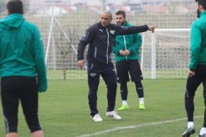 Carlos hızlı başladı