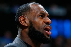 NBA'de forması en &ccedil;ok satılan LeBron James