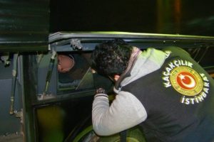 Bu gizli b&ouml;lmeden 4 ka&ccedil;ak g&ouml;&ccedil;men &ccedil;ıktı