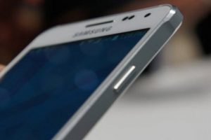 Samsung fiyatı indirdi bunu yaptı!