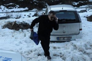AK Partili Ali Danacı aracıyla kaza yaptı
